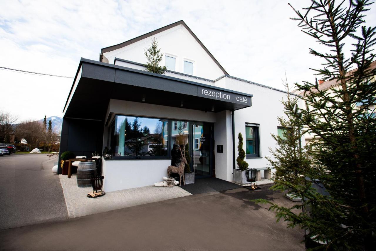 Wallner - Hotel & Wirt Arnoldstein Exterior photo